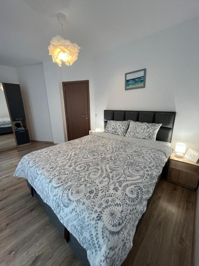 Azzurro Premium Apartment On Bulevard Bogoridi 布尔加斯 外观 照片