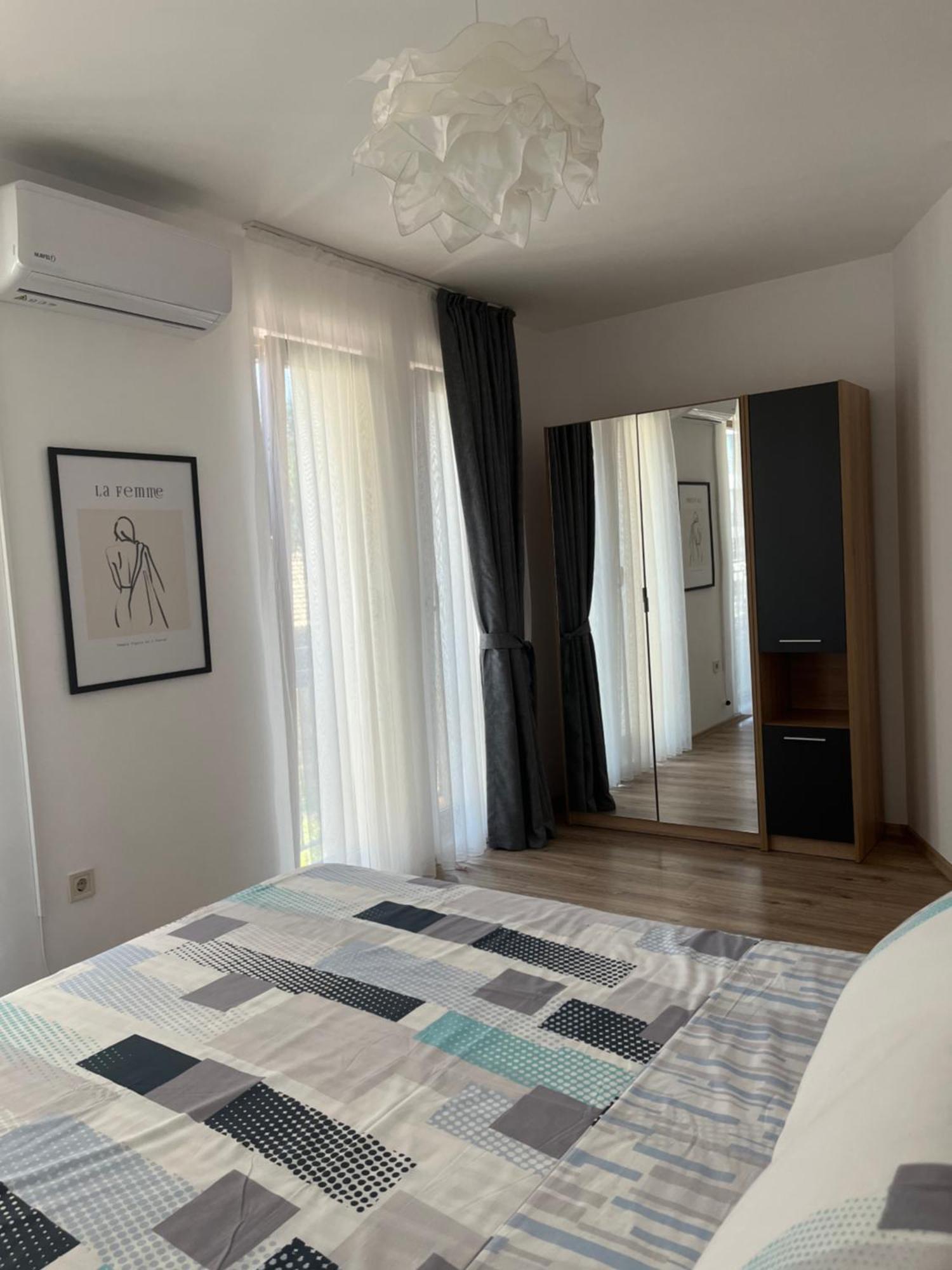 Azzurro Premium Apartment On Bulevard Bogoridi 布尔加斯 外观 照片