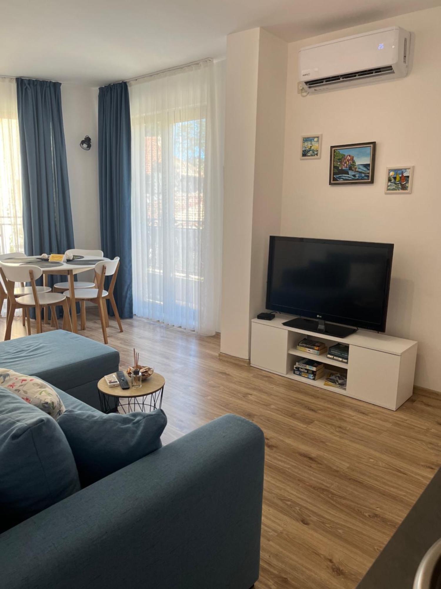 Azzurro Premium Apartment On Bulevard Bogoridi 布尔加斯 外观 照片
