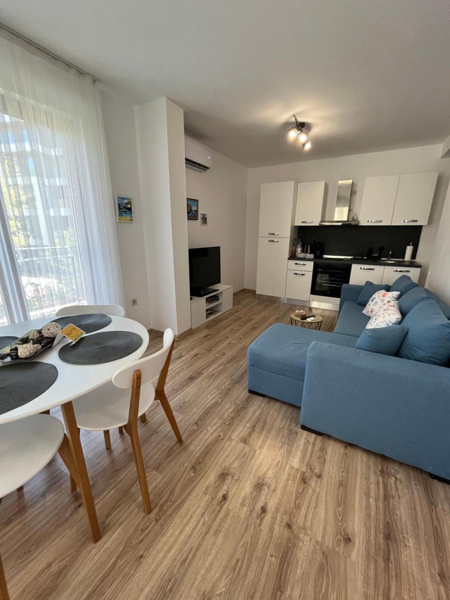 Azzurro Premium Apartment On Bulevard Bogoridi 布尔加斯 外观 照片